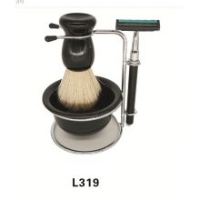 Set pentru barbierit cu aparat de ras pamatuf si bol