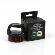 Set Frizerie Barbero cu Pelerina Manta, Sort Complementar si Pamatuf Lemn